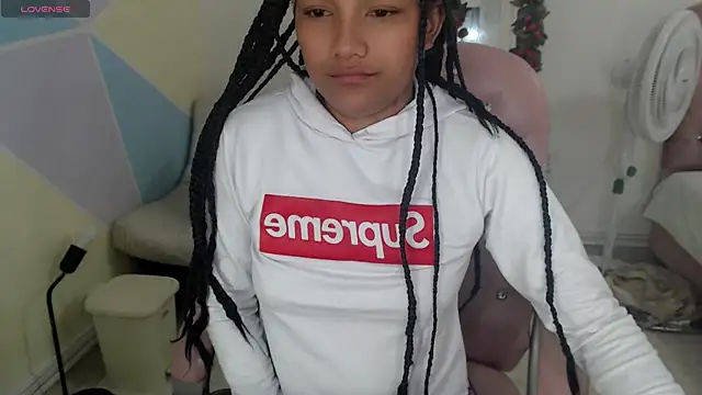 Snapshot of elly_willis chatting on 12-30-24, 11:26 elly willis online show from 12-30-24, 11:26