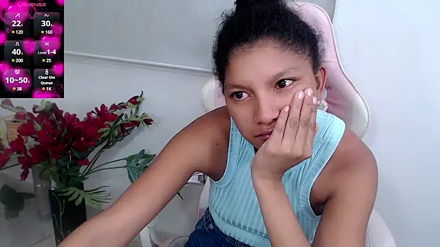 Snapshot of elly_willis chatting on 02-20-25, 06:06 elly willis online show from 02-20-25, 06:06