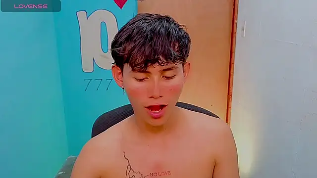 tanjiro cute online show from 04-10-26, 04:17