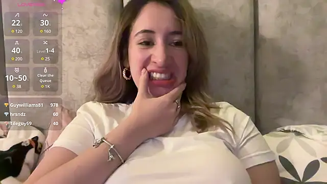 Gabby cruz  online show from 12-15-24, 07:13