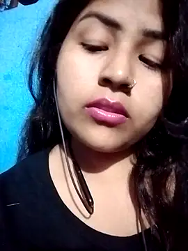 Snapshot of Love-Veronica chatting on 02-03-26, 06:13 Love-Veronica online show from 02-03-26, 06:13