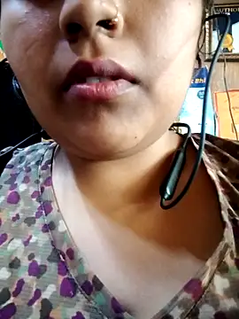 Snapshot of Love-Veronica chatting on 02-08-26, 08:18 Love-Veronica online show from 02-08-26, 08:18