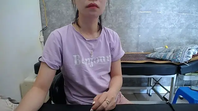 HotQueen online show from 09-12-25, 03:50