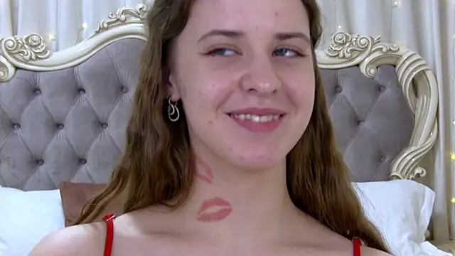 Snapshot of AgataAisitt chatting on 01-22-25, 11:43 AgataAisitt online show from 01-22-25, 11:43