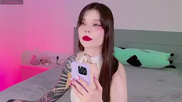 Snapshot of Lust_One_ chatting on 03-27-26, 08:41 Lust One online show from 03-27-26, 08:41