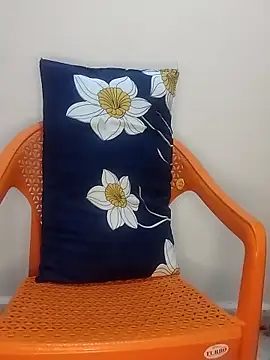 Snapshot of Sexy_Radhikaa chatting on 11-29-25, 11:52 Sexy Radhikaa online show from 11-29-25, 11:52