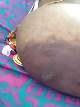 Snapshot of Sexy_Radhikaa chatting on 12-04-25, 10:02 Sexy Radhikaa online show from 12-04-25, 10:02