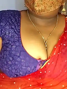 Snapshot of Sexy_Radhikaa chatting on 04-30-26, 05:36 Sexy Radhikaa online show from 04-30-26, 05:36