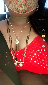 Snapshot of Sexy_Radhikaa chatting on 06-27-26, 06:07 Sexy Radhikaa online show from 06-27-26, 06:07