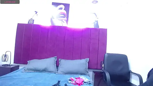 Kylee28 online show from 02-17-25, 07:53