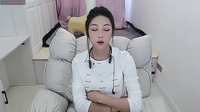 Snapshot of Tang-1314 chatting on 01-23-25, 02:23 Tang-1314 online show from 01-23-25, 02:23