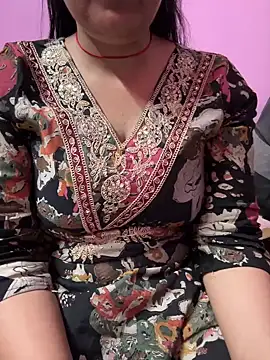 Snapshot of _nishalove19 chatting on 03-09-25, 06:43 nishalove19 online show from 03-09-25, 06:43