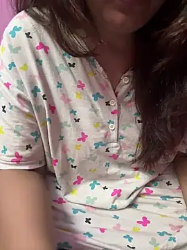 Snapshot of _nishalove19 chatting on 03-22-25, 10:15 nishalove19 online show from 03-22-25, 10:15