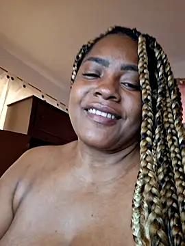 Snapshot of GoddessCarrie chatting on 10-01-25, 05:19 GoddessCarrie online show from 10-01-25, 05:19