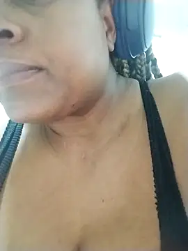 Snapshot of GoddessCarrie chatting on 10-22-25, 02:01 GoddessCarrie online show from 10-22-25, 02:01