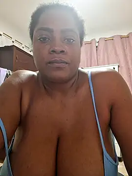 Snapshot of GoddessCarrie chatting on 11-14-25, 03:38 GoddessCarrie online show from 11-14-25, 03:38