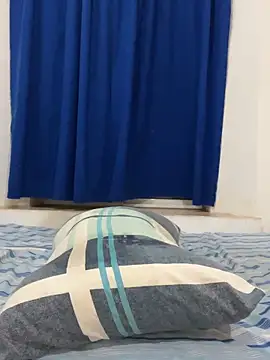 Snapshot of Chloe-antonella chatting on 02-10-25, 12:08 Chloe-antonella online show from 02-10-25, 12:08