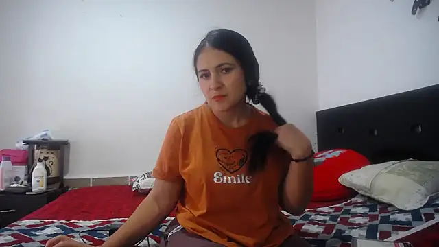 Snapshot of princehermosa44 chatting on 05-09-26, 06:13 princehermosa44 online show from 05-09-26, 06:13