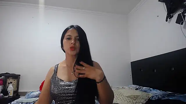 Snapshot of princehermosa44 chatting on 05-17-26, 07:54 princehermosa44 online show from 05-17-26, 07:54