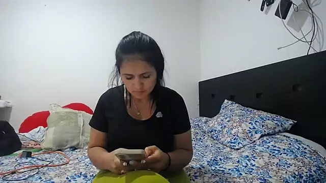 Snapshot of princehermosa44 chatting on 06-06-26, 08:57 princehermosa44 online show from 06-06-26, 08:57