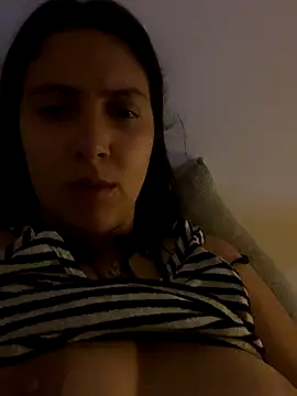 xBubblyBarbiexx online show from 11-11-25, 03:06