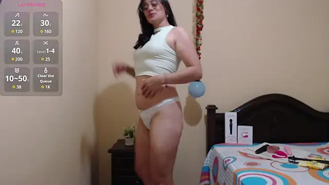 sara florez1 online show from 01-25-25, 11:13