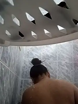 Naomy veracruz  online show from 03-29-26, 10:04