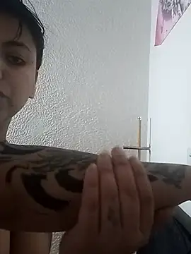 Naomy veracruz  online show from 05-20-26, 02:23