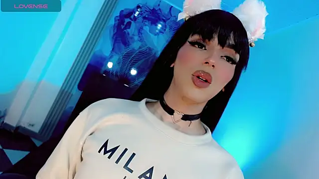 Snapshot of Alessa_mullen chatting on 09-15-25, 04:12 Alessa mullen online show from 09-15-25, 04:12