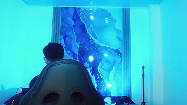 Snapshot of Alessa_mullen chatting on 10-17-25, 03:10 Alessa mullen online show from 10-17-25, 03:10