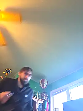 Snapshot of Fuckboy4public chatting on 11-03-25, 09:05 Fuckboy4public online show from 11-03-25, 09:05