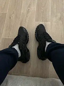 Snapshot of kiffeurgay chatting on 01-23-25, 12:09 kiffeurgay online show from 01-23-25, 12:09