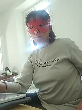 Snapshot of Vagabondainnamorata chatting on 03-03-25, 12:16 Vagabondainnamorata online show from 03-03-25, 12:16