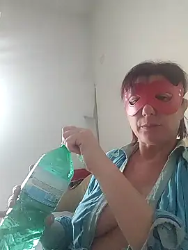 Snapshot of Vagabondainnamorata chatting on 03-14-25, 04:09 Vagabondainnamorata online show from 03-14-25, 04:09