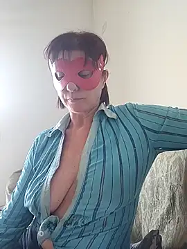 Snapshot of Vagabondainnamorata chatting on 03-20-25, 01:15 Vagabondainnamorata online show from 03-20-25, 01:15