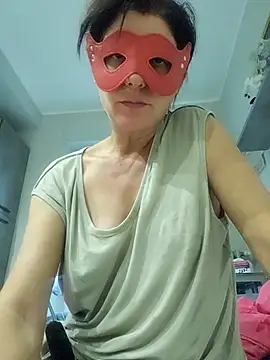 Snapshot of Vagabondainnamorata chatting on 10-04-25, 04:27 Vagabondainnamorata online show from 10-04-25, 04:27