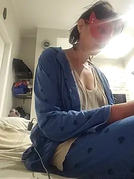 Snapshot of Vagabondainnamorata chatting on 10-19-25, 05:41 Vagabondainnamorata online show from 10-19-25, 05:41