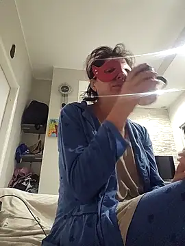 Snapshot of Vagabondainnamorata chatting on 11-08-25, 05:18 Vagabondainnamorata online show from 11-08-25, 05:18