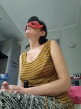 Snapshot of Vagabondainnamorata chatting on 11-24-25, 03:45 Vagabondainnamorata online show from 11-24-25, 03:45