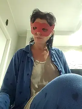 Snapshot of Vagabondainnamorata chatting on 11-25-25, 03:50 Vagabondainnamorata online show from 11-25-25, 03:50