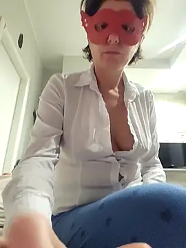 Vagabondainnamorata online show from 03-25-26, 04:51