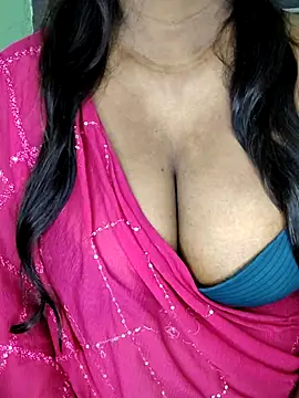 Snapshot of TANIYA-98 chatting on 05-02-26, 11:21 TANIYA-98 online show from 05-02-26, 11:21