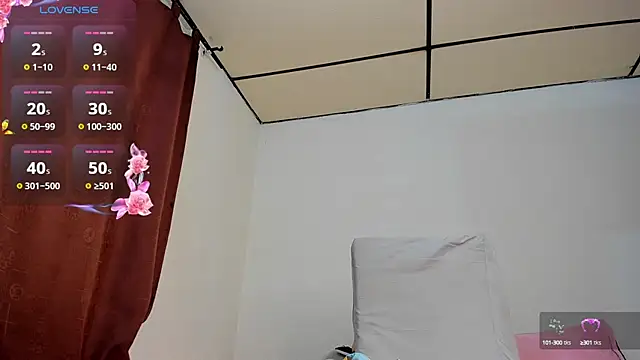 Snapshot of Hannah_Baileyy chatting on 01-30-25, 12:18 Hannah Baileyy online show from 01-30-25, 12:18