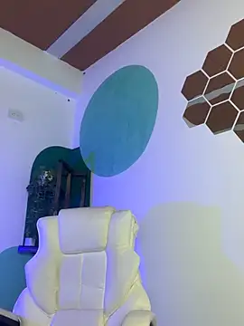 LollaByer online show from 10-10-25, 09:14