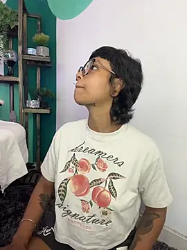 LollaByer online show from 12-15-25, 09:08