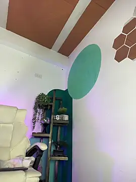 LollaByer online show from 01-05-26, 10:24