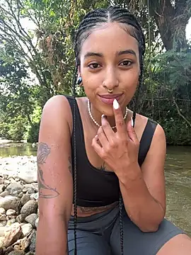 LollaByer online show from 03-26-26, 06:02