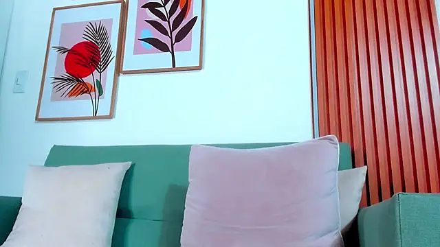 AngelBennet  online show from 01-24-25, 03:11