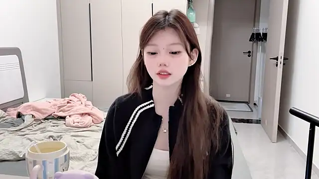 yangyang-1115 online show from 09-18-25, 04:36