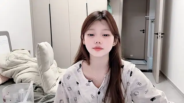 yangyang-1115 online show from 10-01-25, 04:51